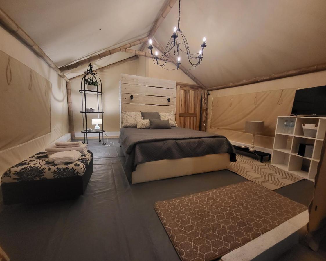 Palumbo Glamping&Villas Cayambe Esterno foto