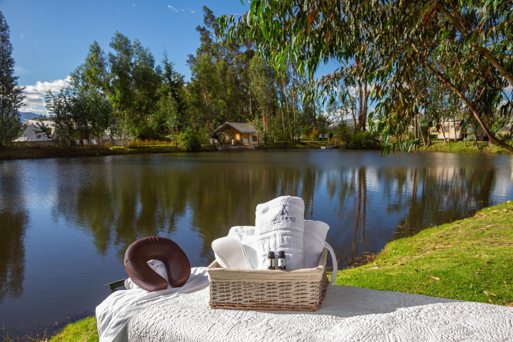 Palumbo Glamping&Villas Cayambe Esterno foto